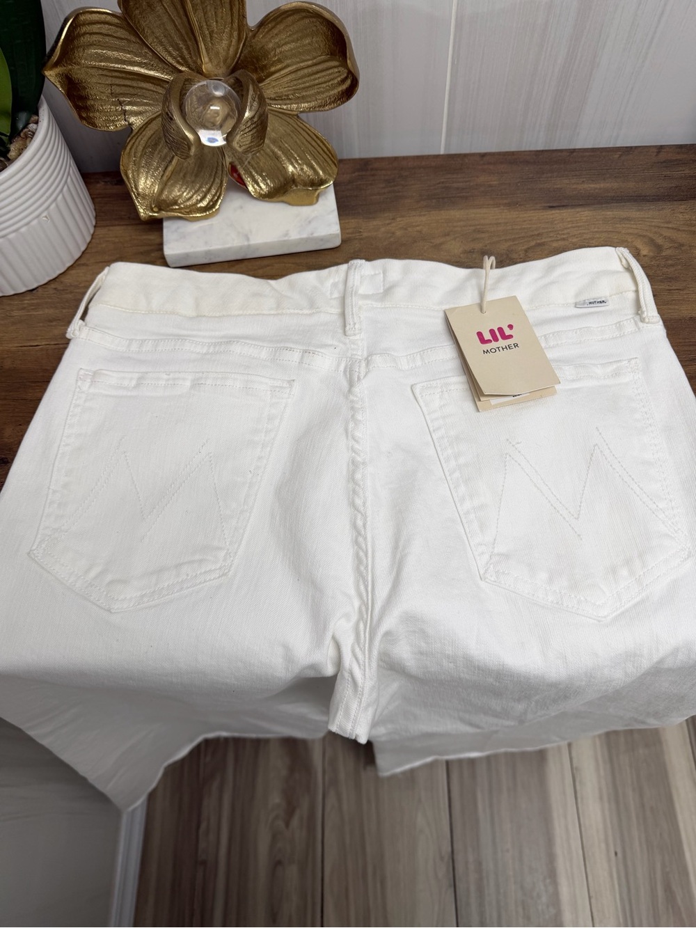 Mother Loves LIL White Wide-Leg Women's Jeans - Picture 7 of 7